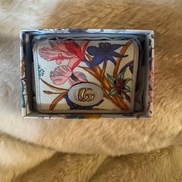 Gucci Floral Wallet - Picture 2 of 5